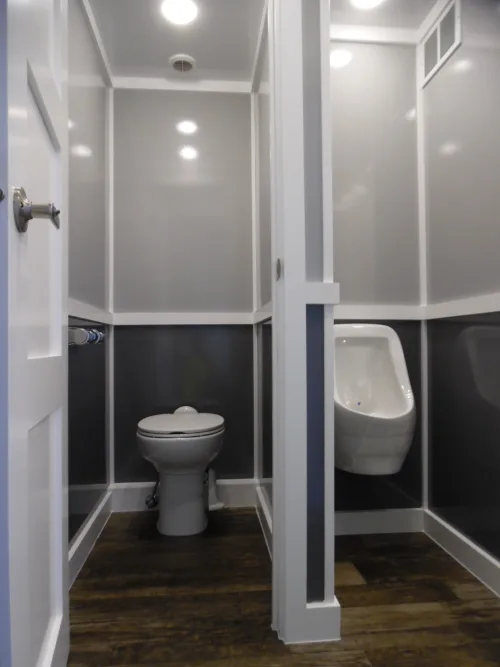4-Stall Luxury Estate #1492 - Image 4